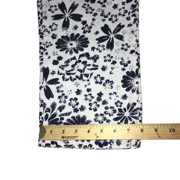 Calvin Klein Jeans Floral Denim Navy White Cropped Jeans - Women’s 10 - Picture 6 of 10